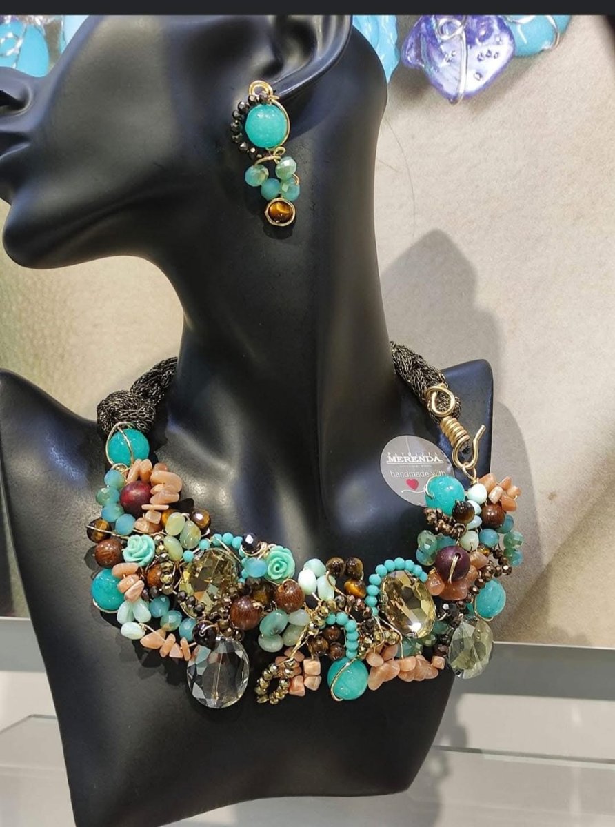 Parure collana e orecchini
