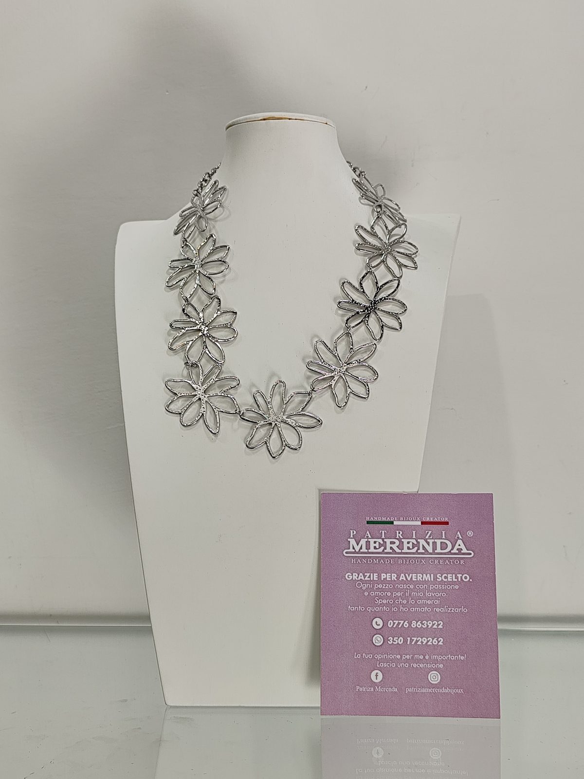 Collana a fiori in acciaio