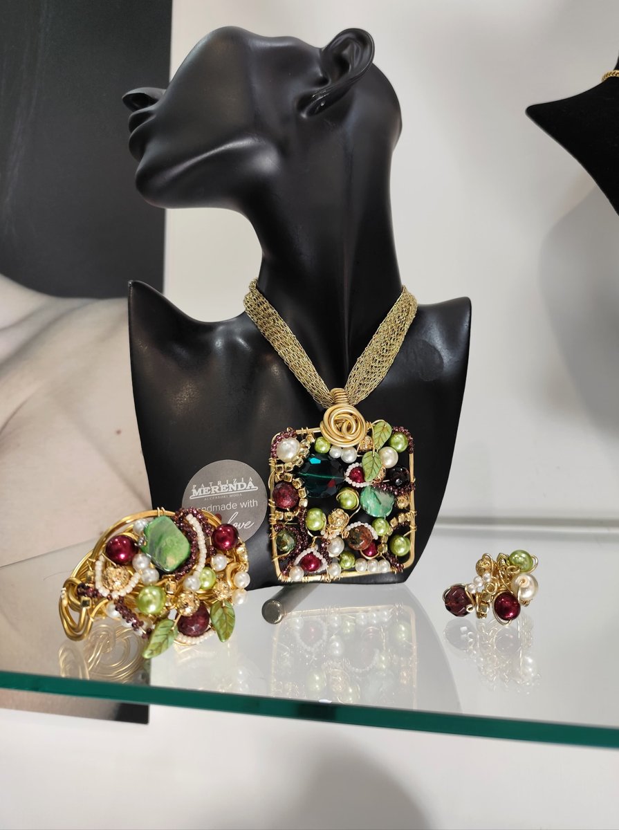 Parure Borgogna e verde