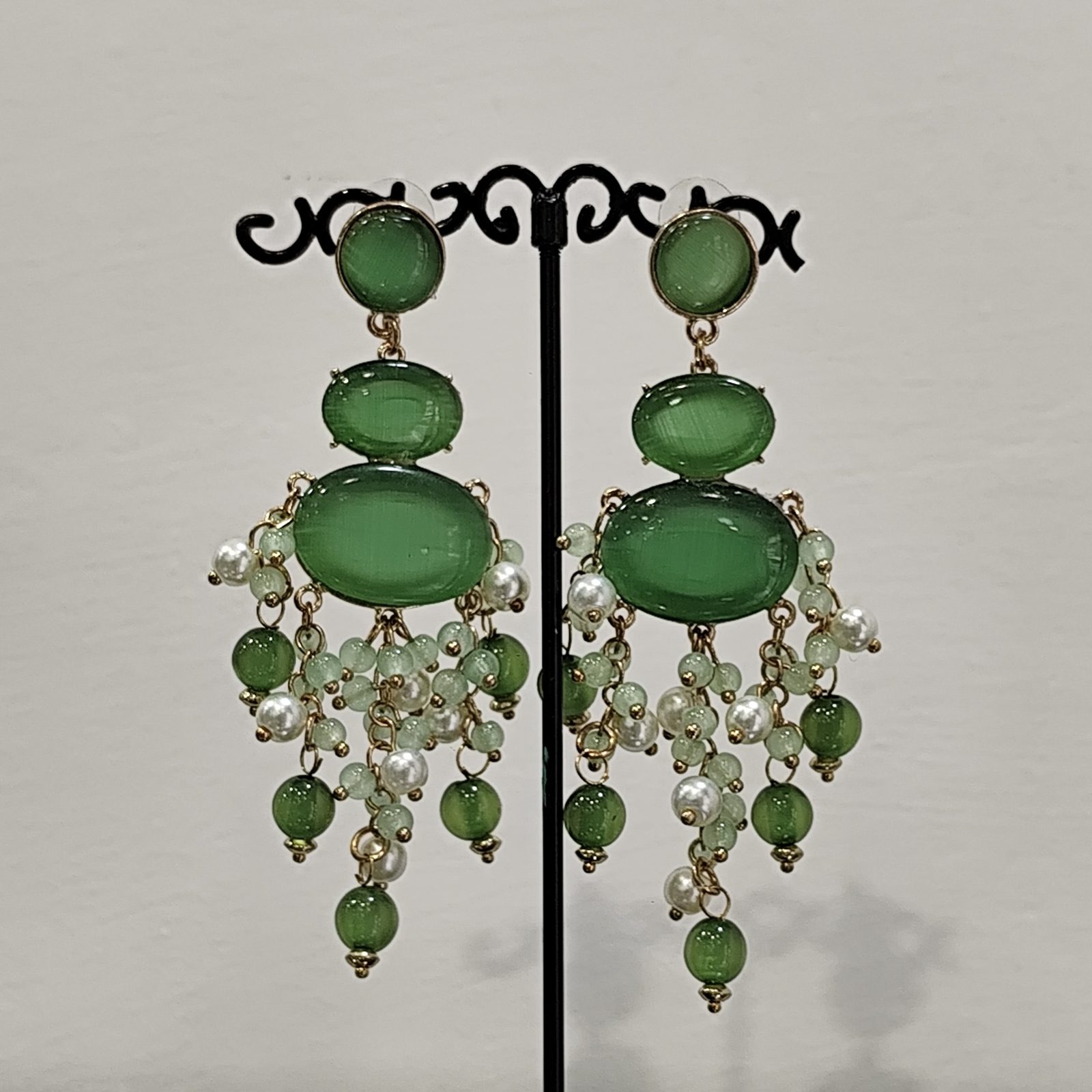 Orecchini con perle in vetro
