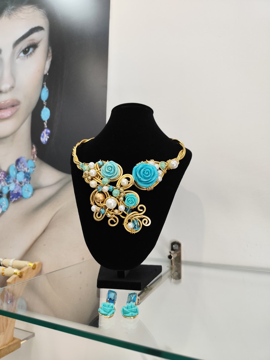 Parure in wire dorato e turchese