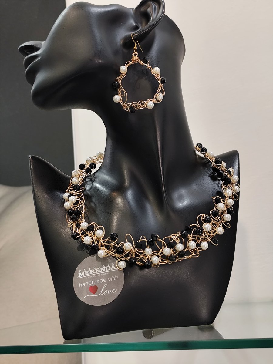 Collana e orecchini in rame