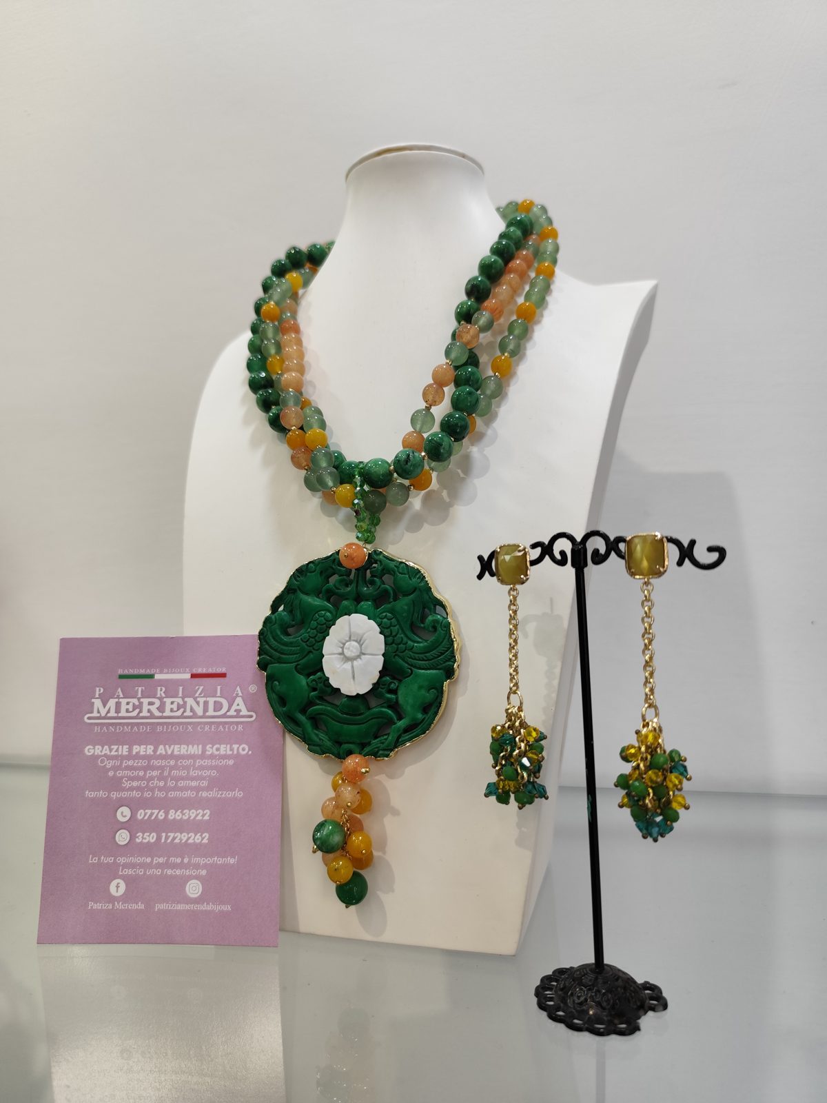 Collana multi filo in giada