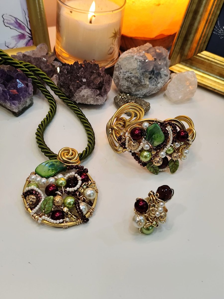 Parure Borgogna e verde