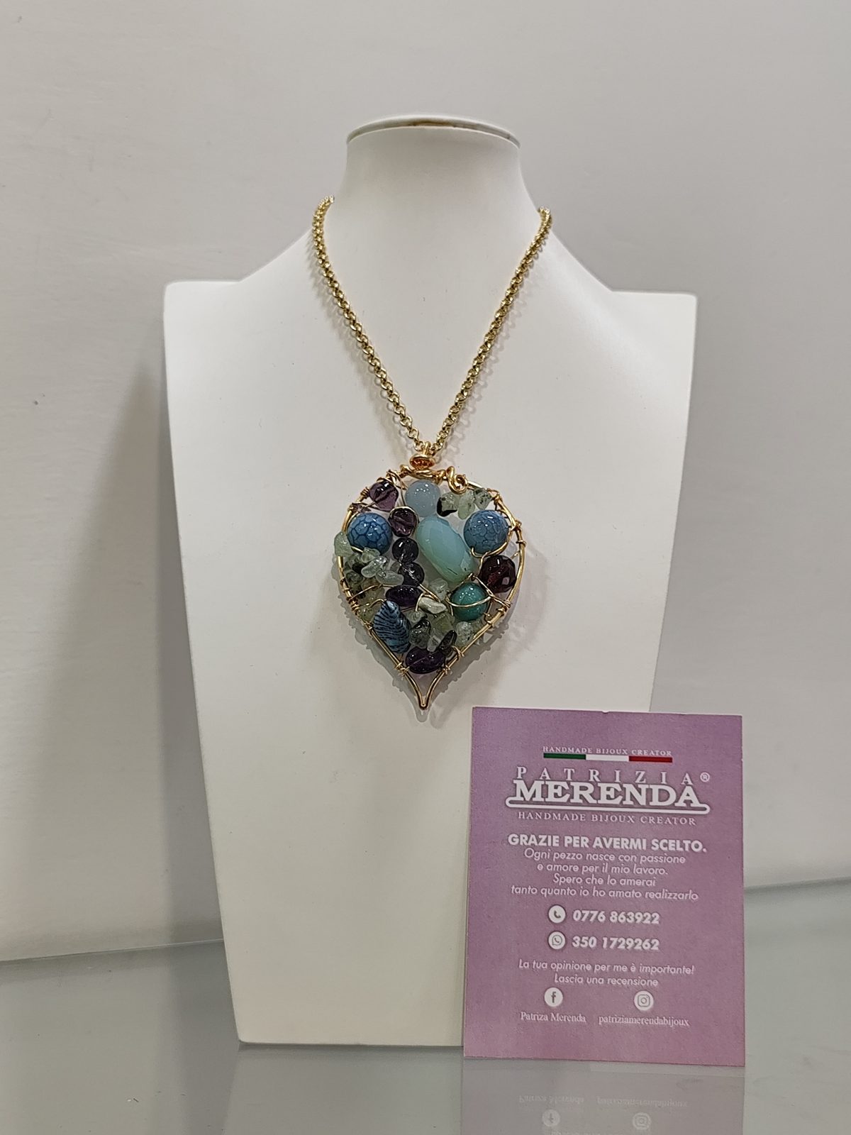 Collana con pendente a goccia