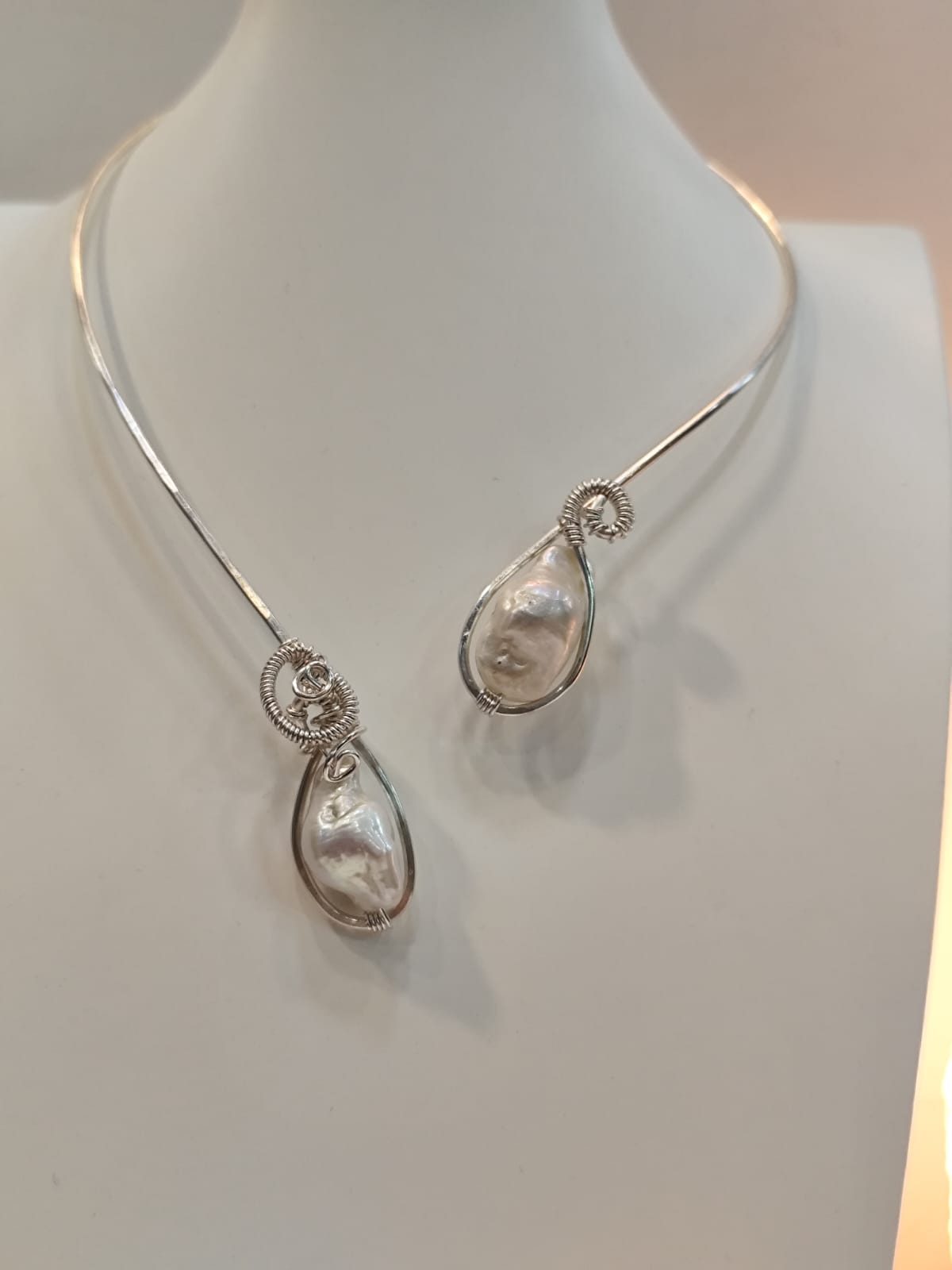 Girocollo in rame con perle barocche