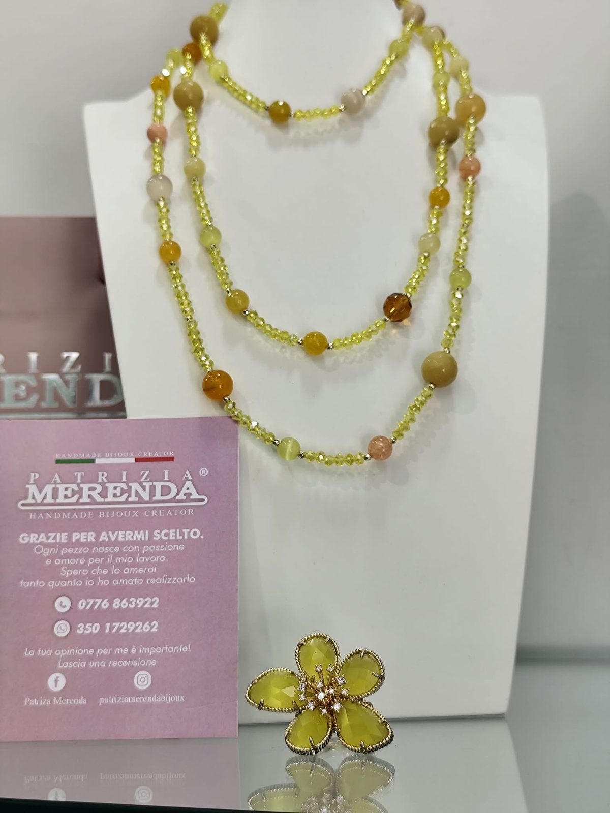 Collana con cristallini e pietre dure